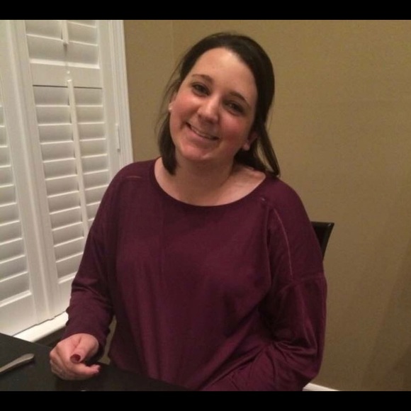 Meet your Posher, Jessica - Picture 1 of 1